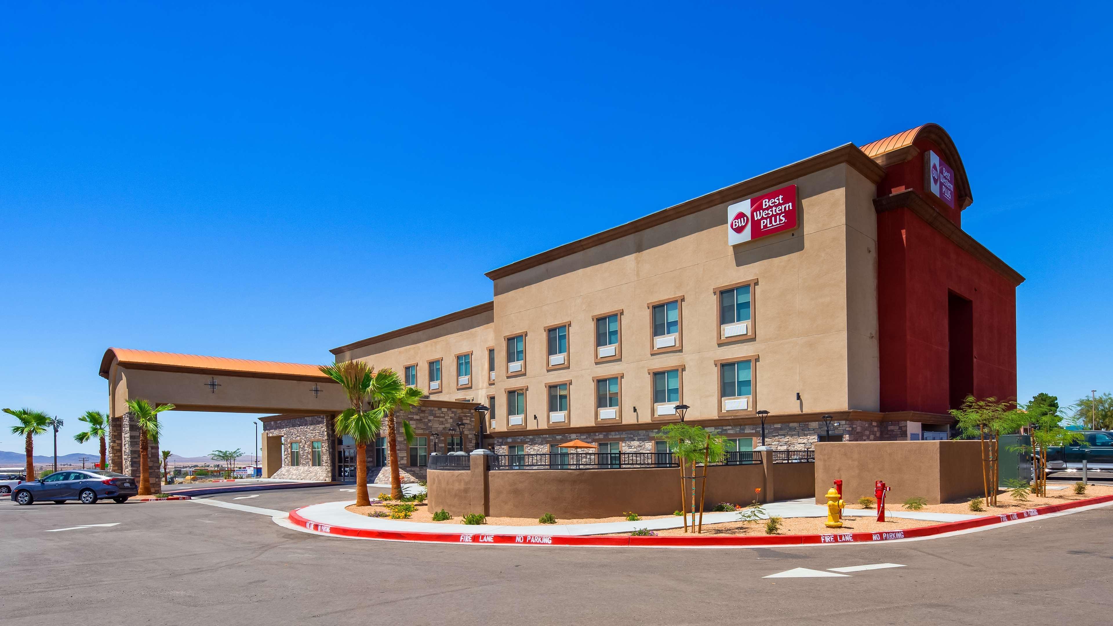 Best Western Holiday Hills Coalville Exterior photo